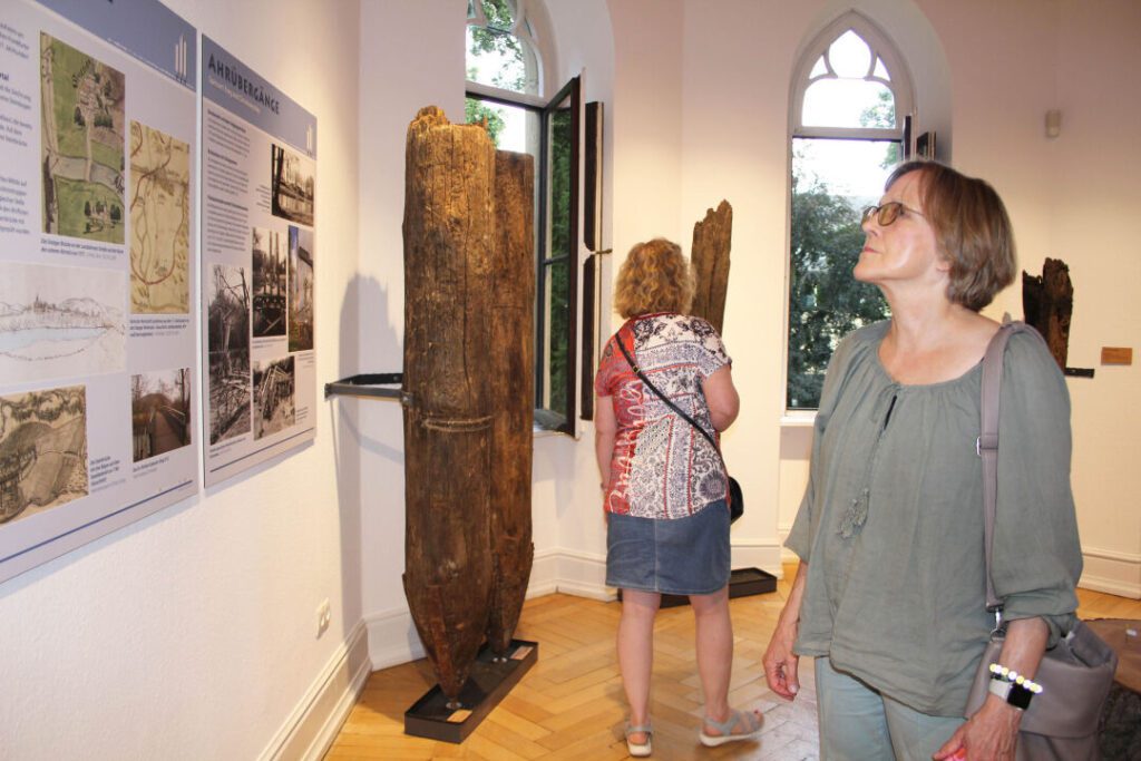 Was Brückenpfähle erzählen - archäologische Ausstellung in Sinzig